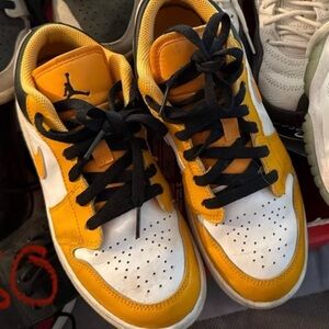 Nike Women's Sneakers Yellow and White